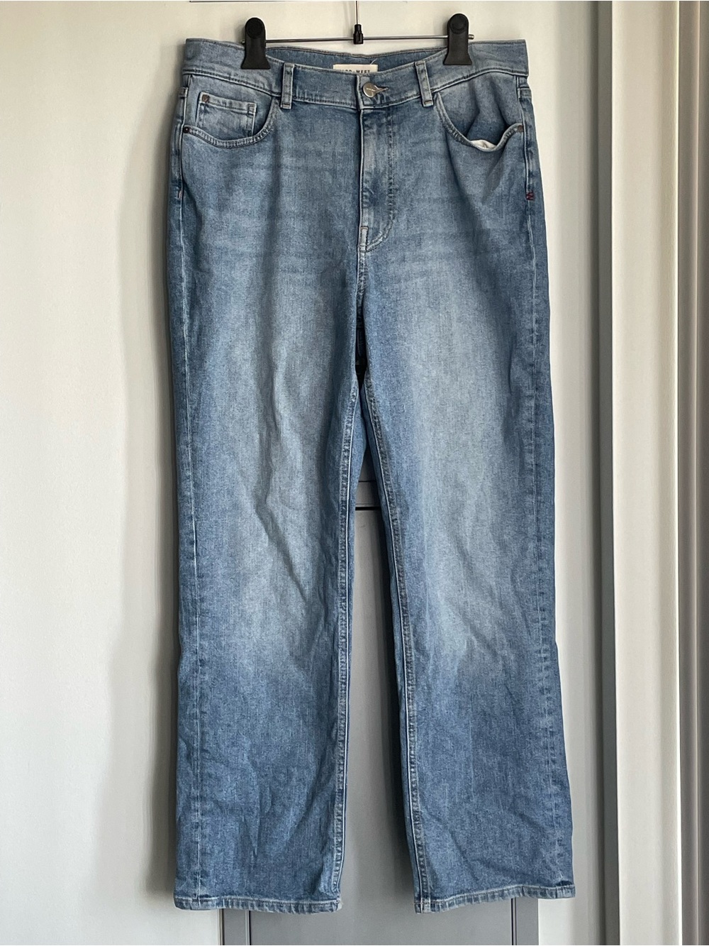 WARP + WEFT Aspen Pitkin Light Blue Straight Jeans